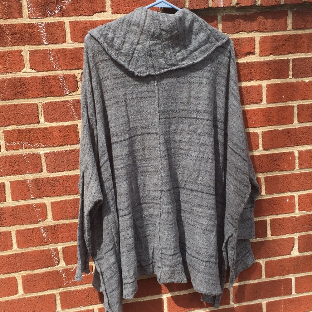 Free People oversized poncho sweater - Picture 4 of 5